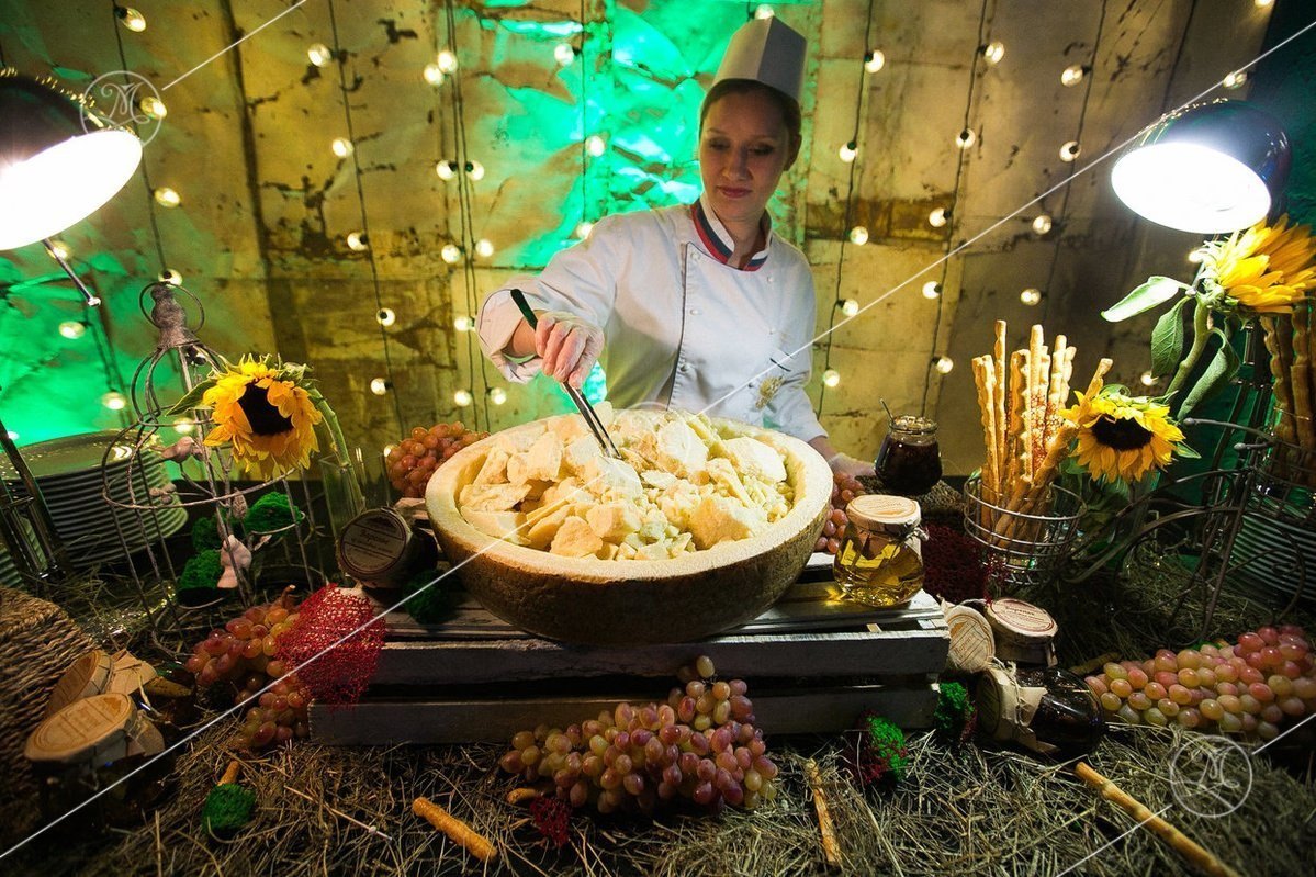 Анимационная станция с колотым Пармиджано