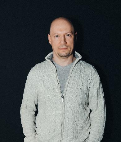 Антон Хайназаров