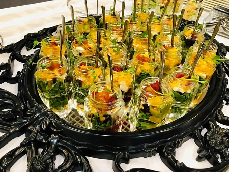 Фуршет на 8 марта в офисе компании АЕОН