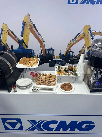 Фуршет на выставку спецтехники для 45 персон