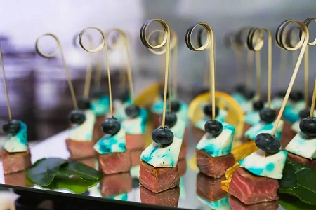 Корпоративный новогодний банкет в тематике «Нью-Йорк»