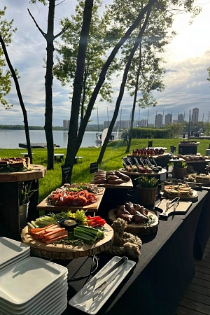 Фуршет на 40 персон Травелата