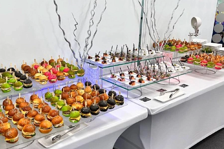 Фуршет и выездной бар на 130 персон