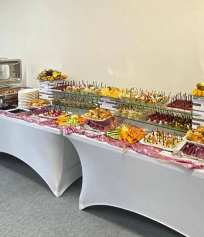 Фуршет на 50 персон на 8 марта