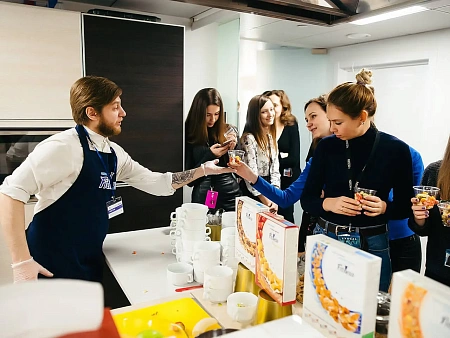 Завтрак для Девушек Компании Nestle