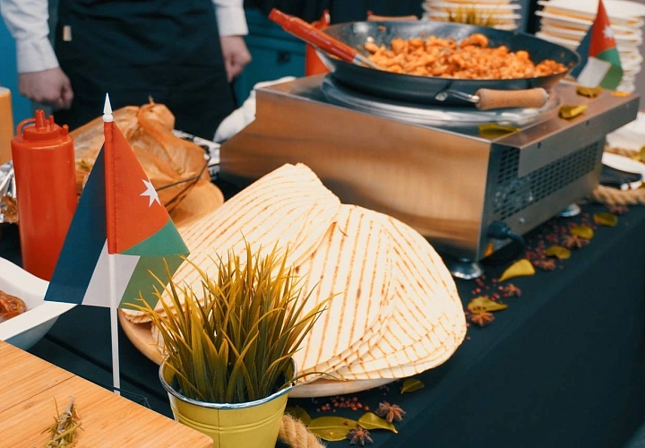 Станция по приготовлению шаурмы ВОК (фото 4)