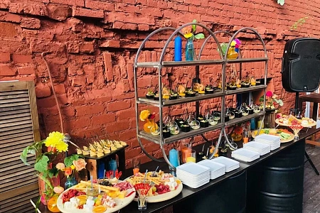 Свадебный фуршет в лофте Detroit