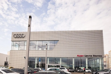 Фуршет в автосалоне Audi