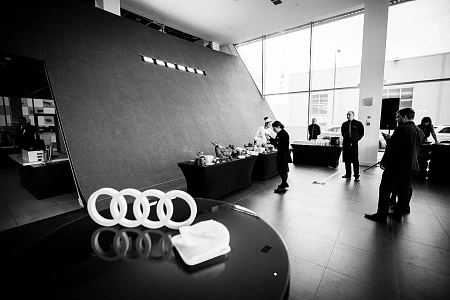 Фуршет в автосалоне Audi