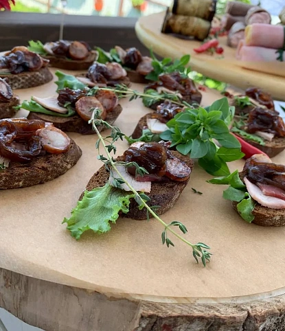 Свадебный фуршет на 45 гостей