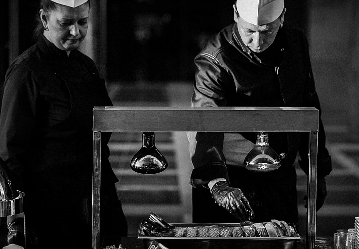 Запеченный целиком мурманский лосось (фото 3)