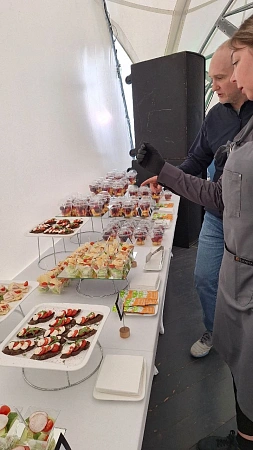 Фуршет и анимационные станции для 170 персон Тойота