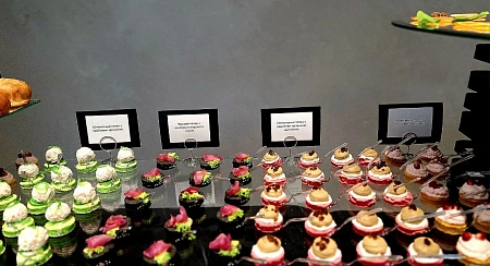 Кофе-брейки и фуршет на бизнес-мероприятие для 105 персон