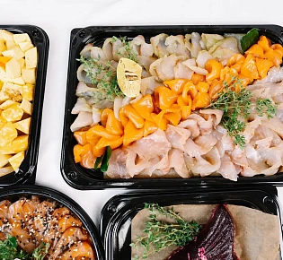 Набор холодных закусок для домашнего банкета