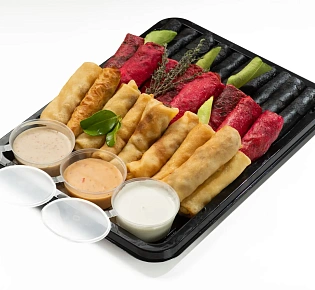 Блинный сет из трёх видов блинов с тремя соусами