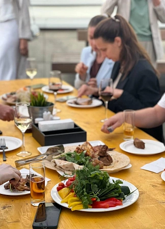 Фуршет с рассадкой на 120 персон для корпорации АЕОН