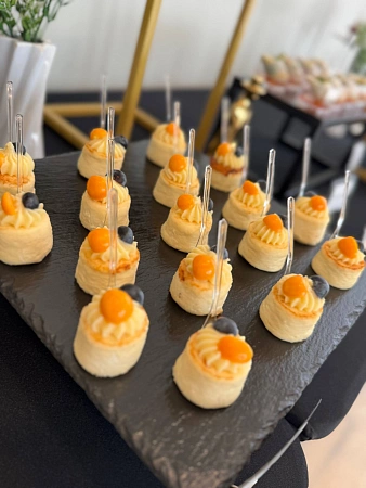 Фуршет на 59 персон на деловое мероприятие СТОУН