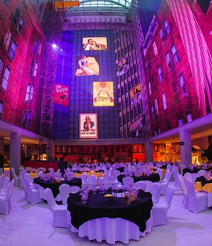 Корпоративный новогодний банкет в тематике «Нью-Йорк»