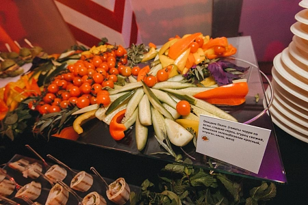 Фуршет на 700 персон QIWI