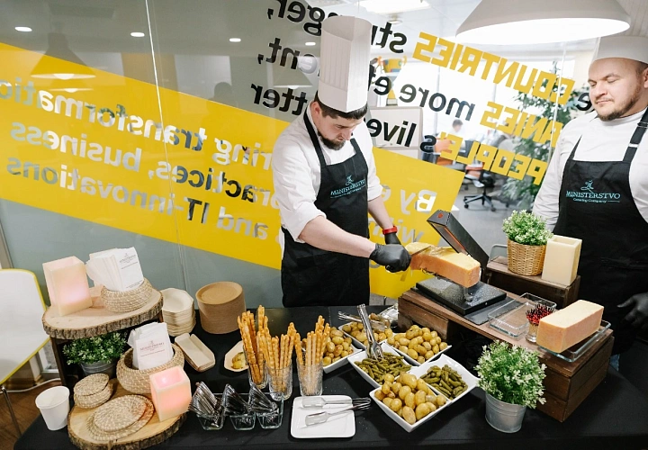 Станция с сыром "Раклет" (фото 2)