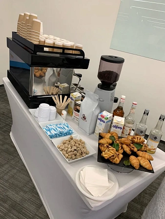 Фуршет на 50 персон для компании Алкон