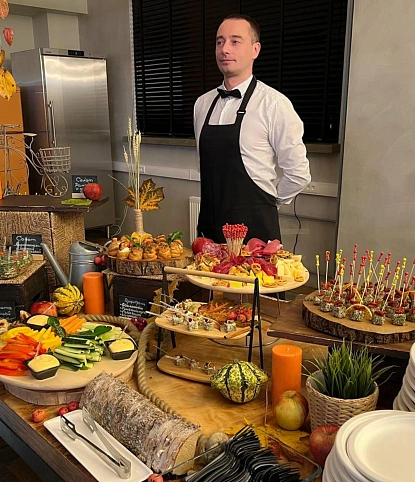 Фуршет на 50 персон Киви Банк