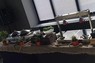 Фуршет на открытие салона на 300 персон