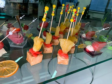 Фуршет для Ferrero на 8 марта