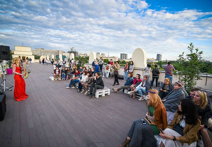 Крыша арки Парка Горького