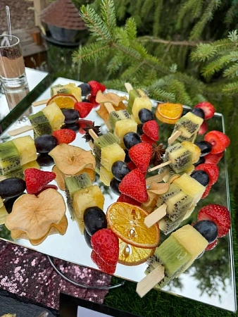 Праздник в честь дня рождения на 14 персон фуршет