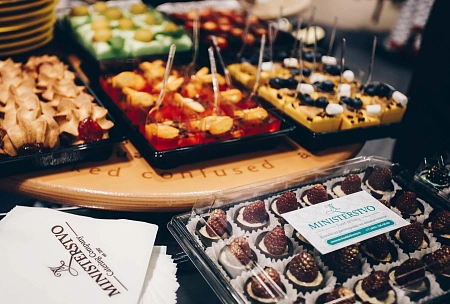 Легкий фуршет для Mothercare