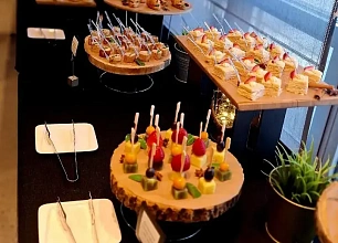 Фуршет на 45 персон для ООО «Яндекс.Вертикали »