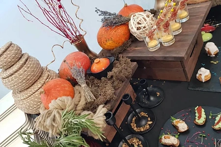 Фуршет в автосалоне Infiniti