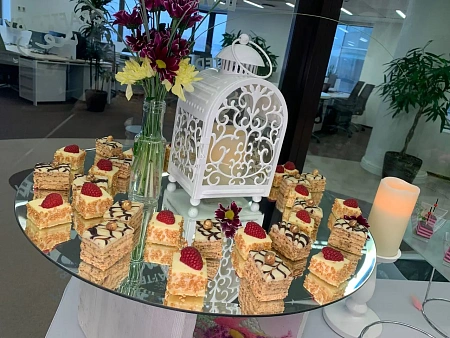 Фуршет для Ferrero на 8 марта