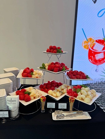 Коктейль на 150 персон для клиентов компании СТОУН 