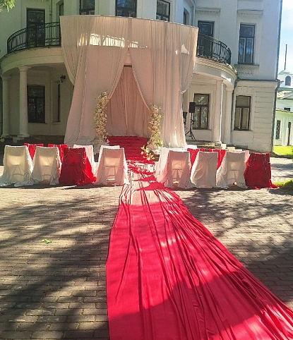 Свадебный банкет на главной площади Усадьбы Середниково на 40 персон