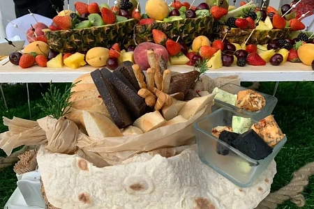 День рождения в загородном доме в Эко-стиле