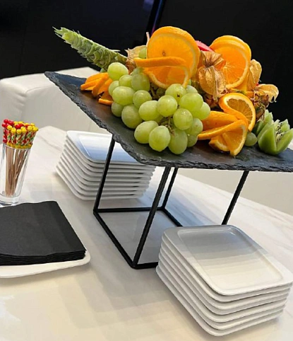 Коктейль на 50 персон Stone Hedge