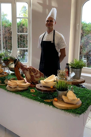 Food станции на свадьбу для 140 персон