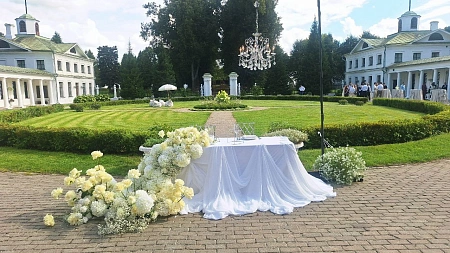 Свадебный банкет и welcome зона в Усадьбе Середниково на 70 персон