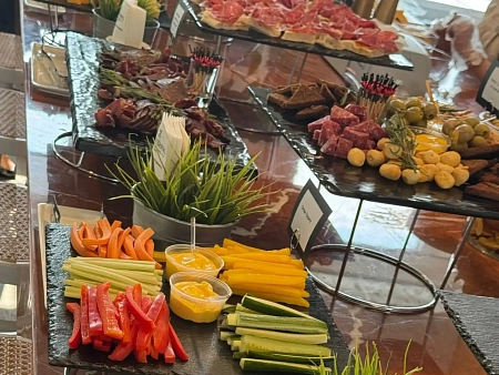 Доставка с обслуживанием на 50 персон Space 1