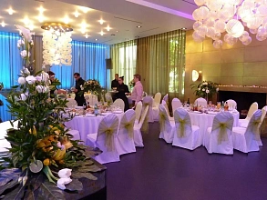 Свадебный банкет в Vazari Villa.