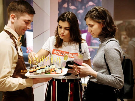 Открытие Салона Zаzеркалье