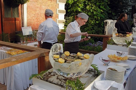 Свадебный банкет в аптекарском огороде