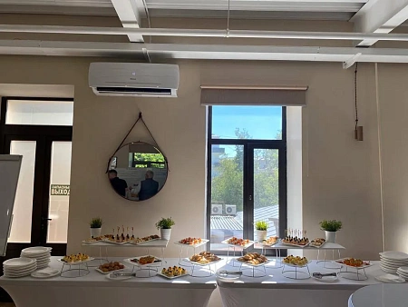 Кофе брейк и обед на 50 персон