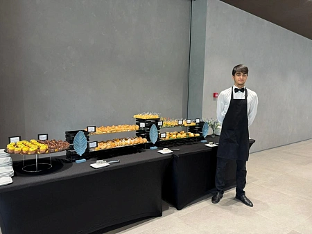 Кофе-брейки и фуршет на бизнес-мероприятие для 105 персон