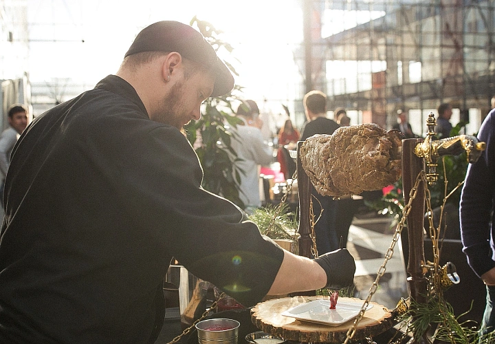 Станция "Меч Тамплиера" с запеченной бужениной и клюквенным соусом (фото 3)