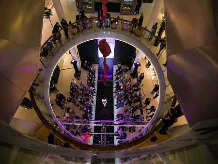 Коктейль на показе Chantal Thomass