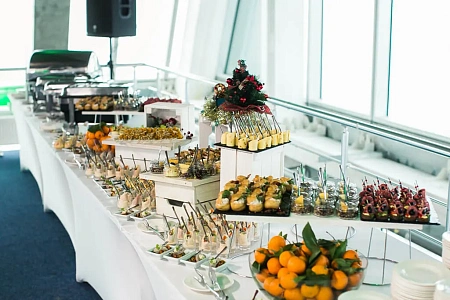 Фуршет 185 персон для Леруа Мерлен