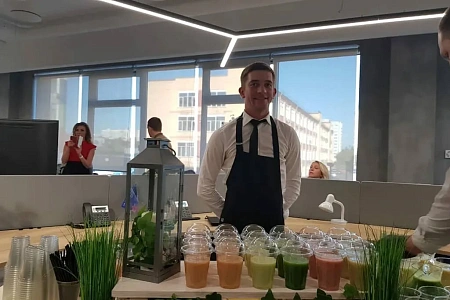 Фуршет в новом офисе агентства DPG